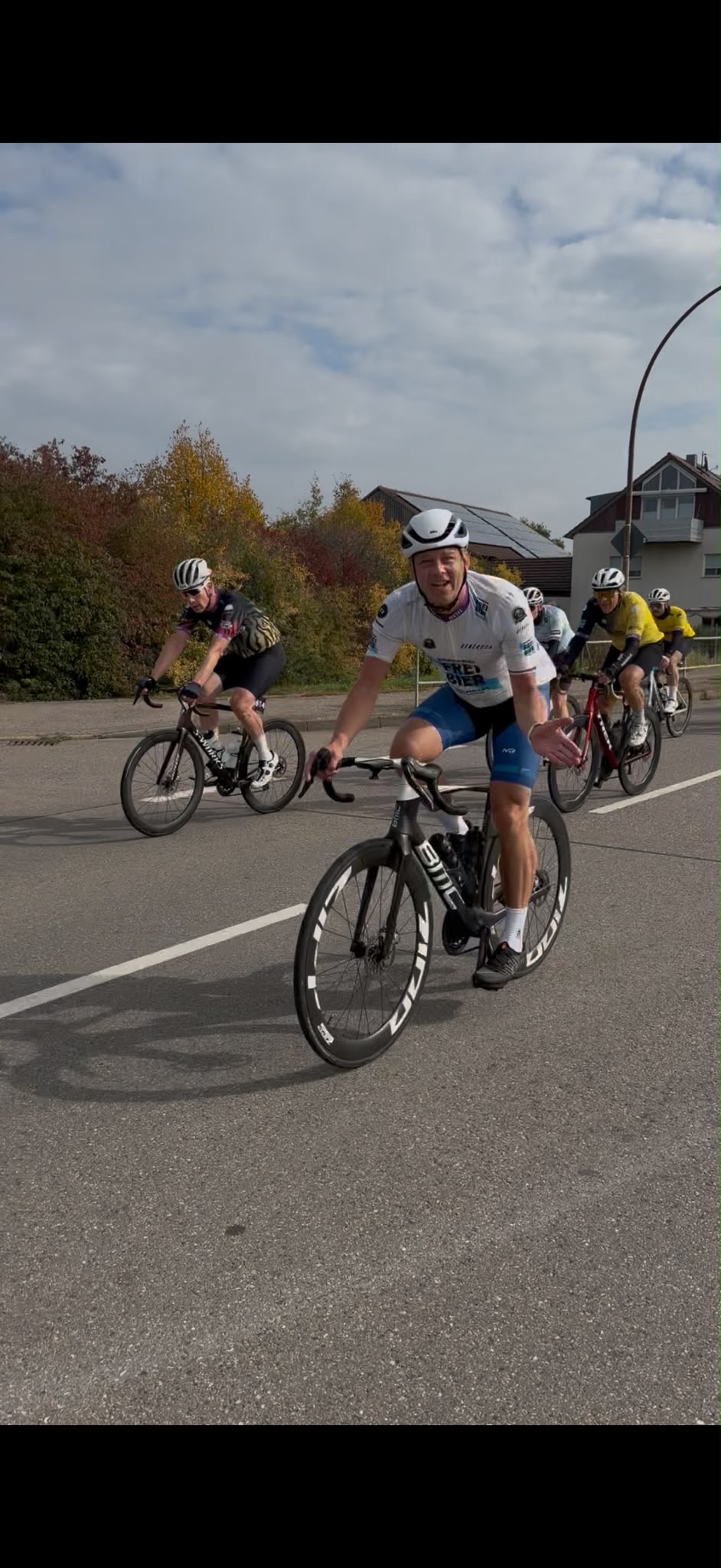 Carlo im Fahrerfeld beim LILA LOGISTIK Charity Bike Cup
